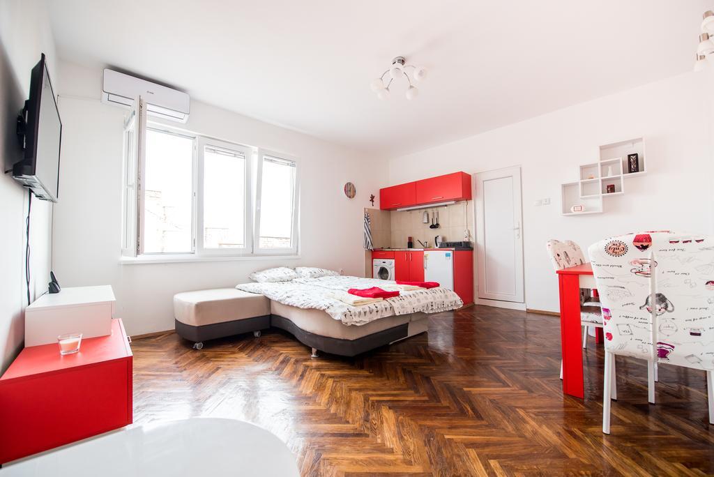 Apartment Andreja Белград Экстерьер фото