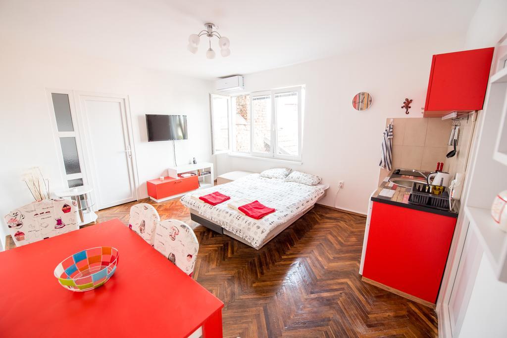 Apartment Andreja Белград Экстерьер фото